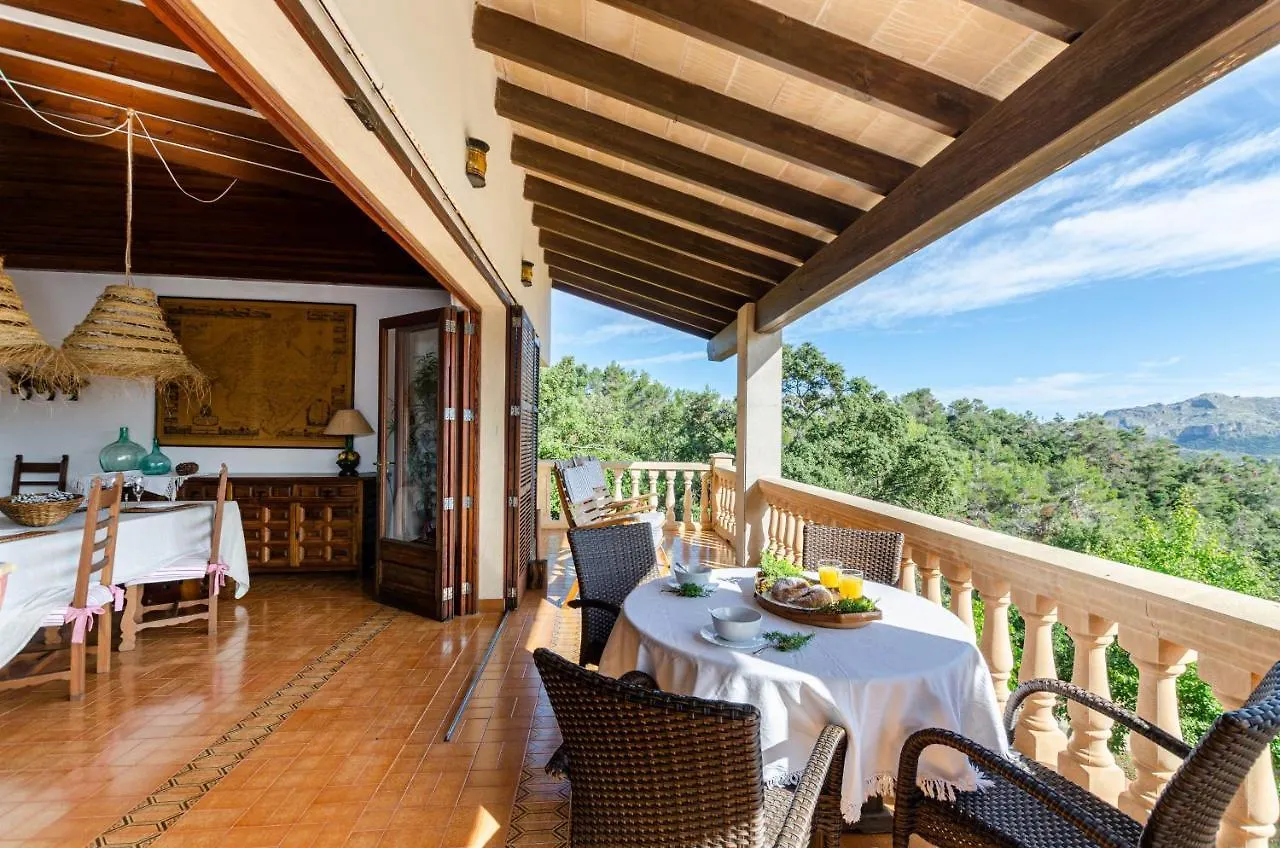 Casa vacanze Yourhouse Can Marquesi Lluc