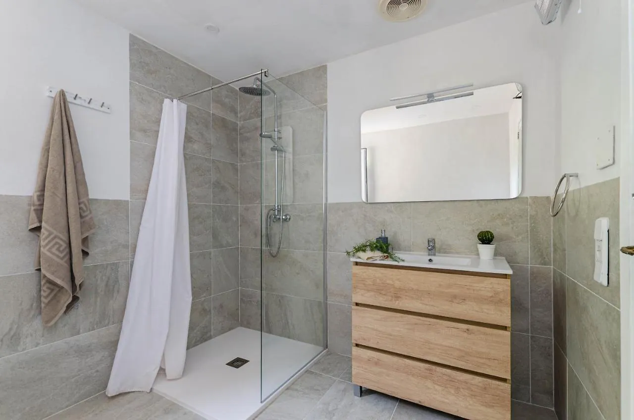 Yourhouse Can Marquesi Lluc 0*,  Spagna